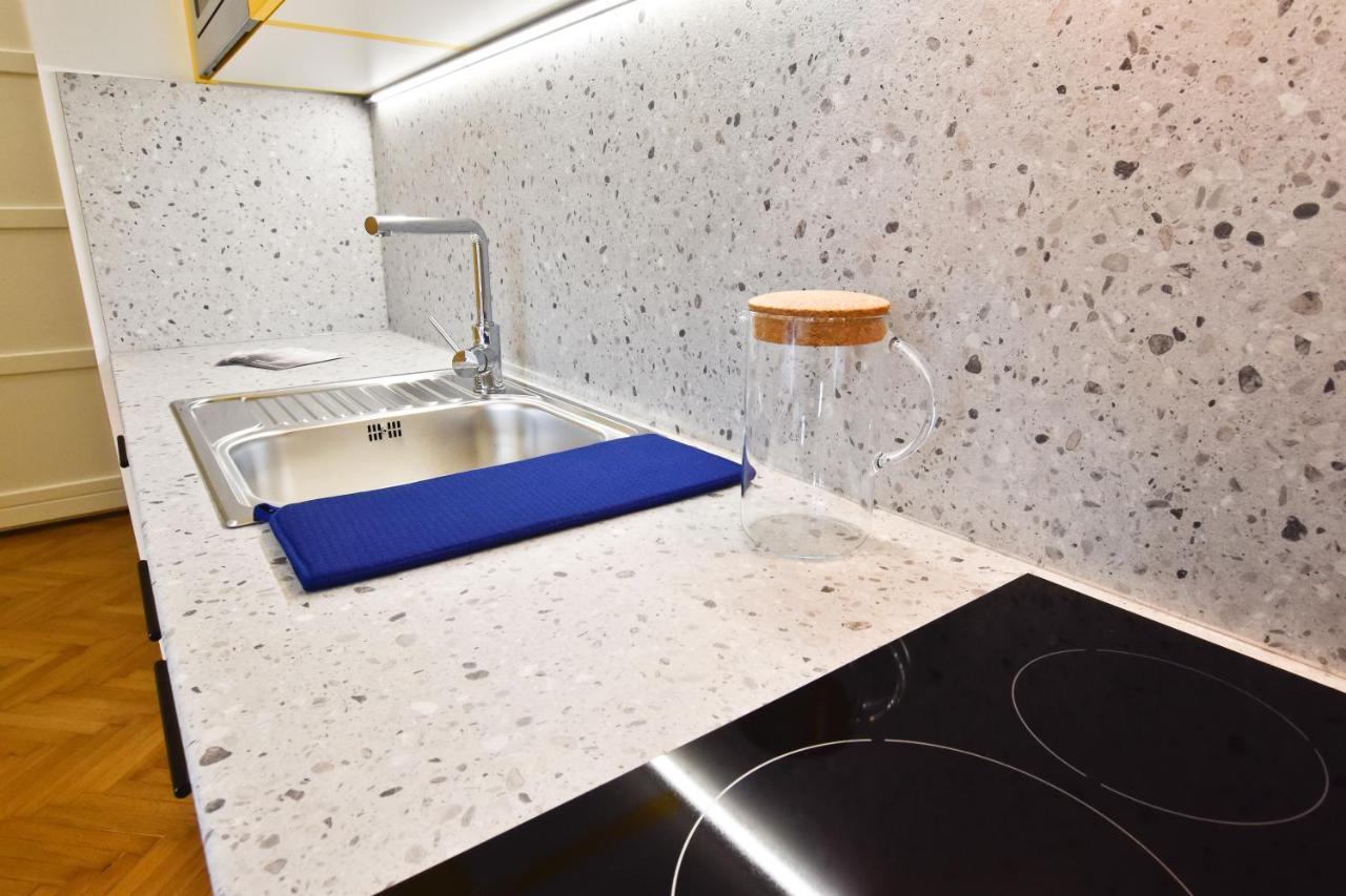 Zachar Apartman Sopron Bagian luar foto