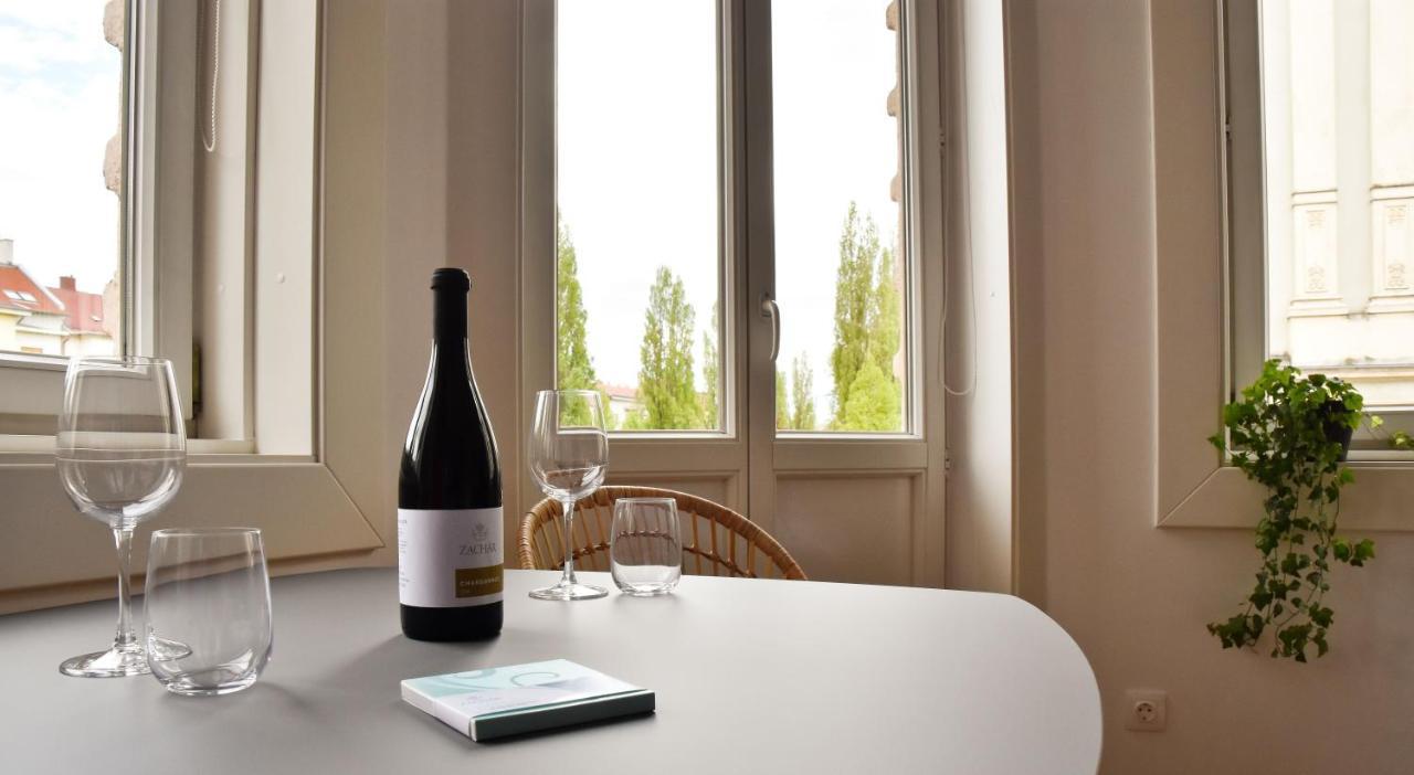 Zachar Apartman Sopron Bagian luar foto