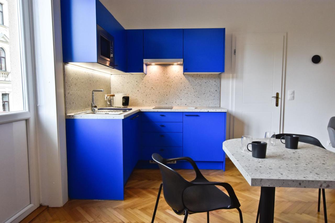 Zachar Apartman Sopron Bagian luar foto