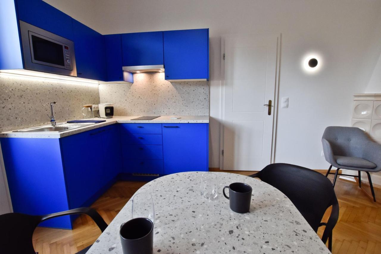 Zachar Apartman Sopron Bagian luar foto