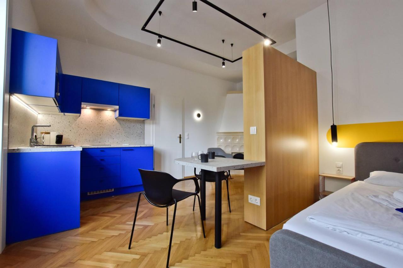 Zachar Apartman Sopron Bagian luar foto