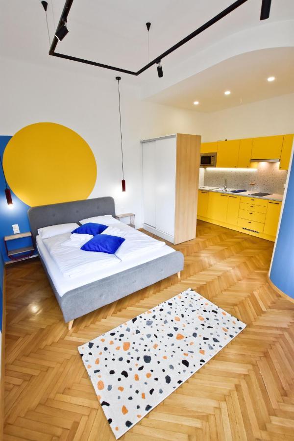 Zachar Apartman Sopron Bagian luar foto